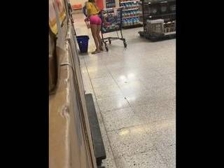 Молоденькие с животными